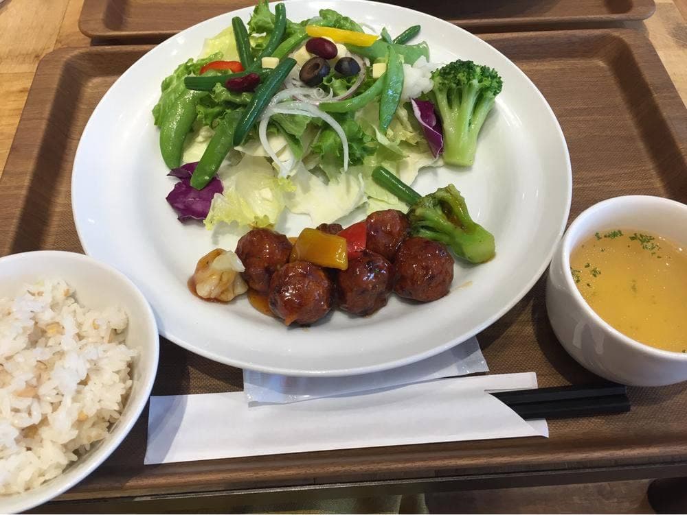 カフェ ファディ 桃園店