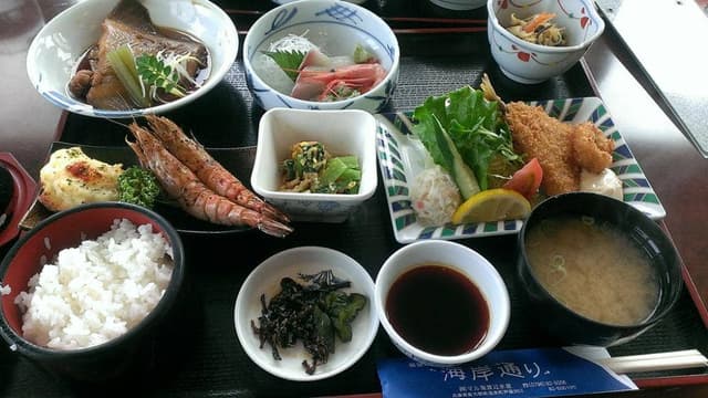 展望レストラン 海岸通り - サブ画像1