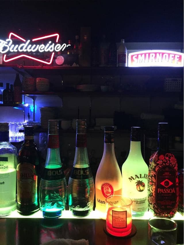 Sally's Bar - サブ画像1