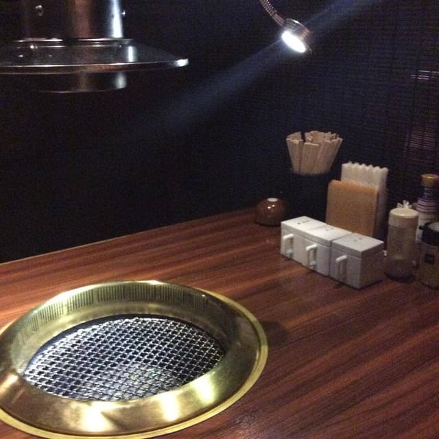 焼肉百えん屋 名駅西口店 - サブ画像3