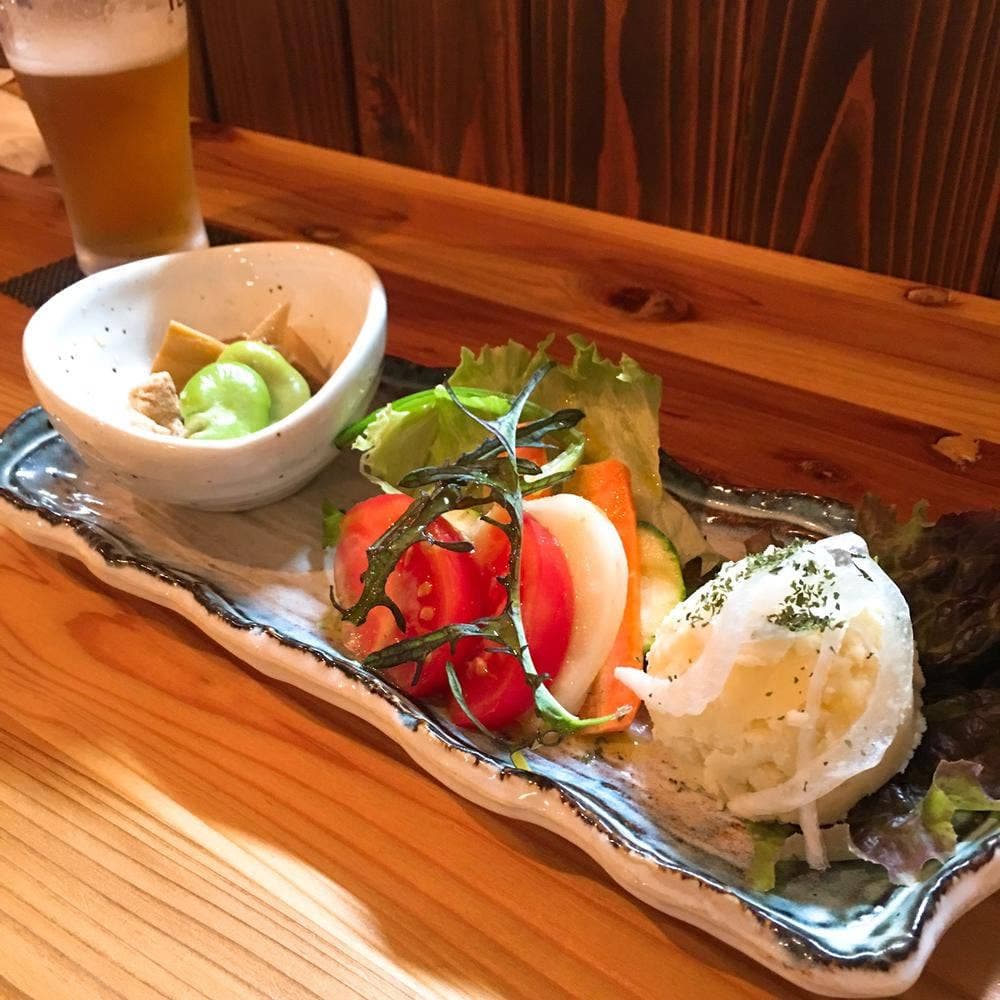 赤池で最高の食材と自然派ワイン・純米酒を楽しむお店 陽なたぼっこ