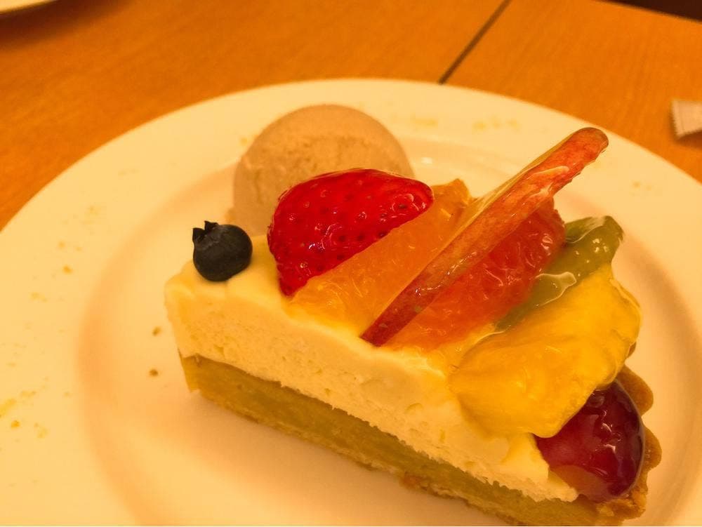 パティスリーアンピフルリ
