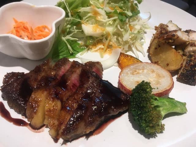 ワインと肉ビストロ B and I - サブ画像1
