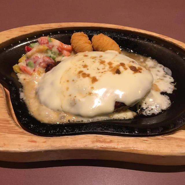 びっくりドンキー 海岸通り店 - サブ画像1