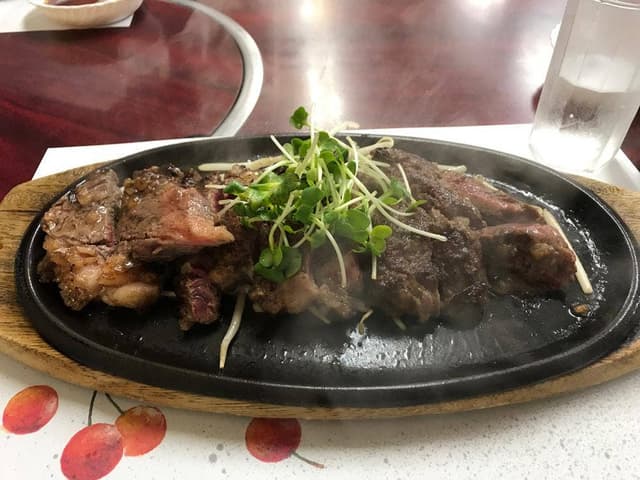 ステーキハウス 楽園 - サブ画像3