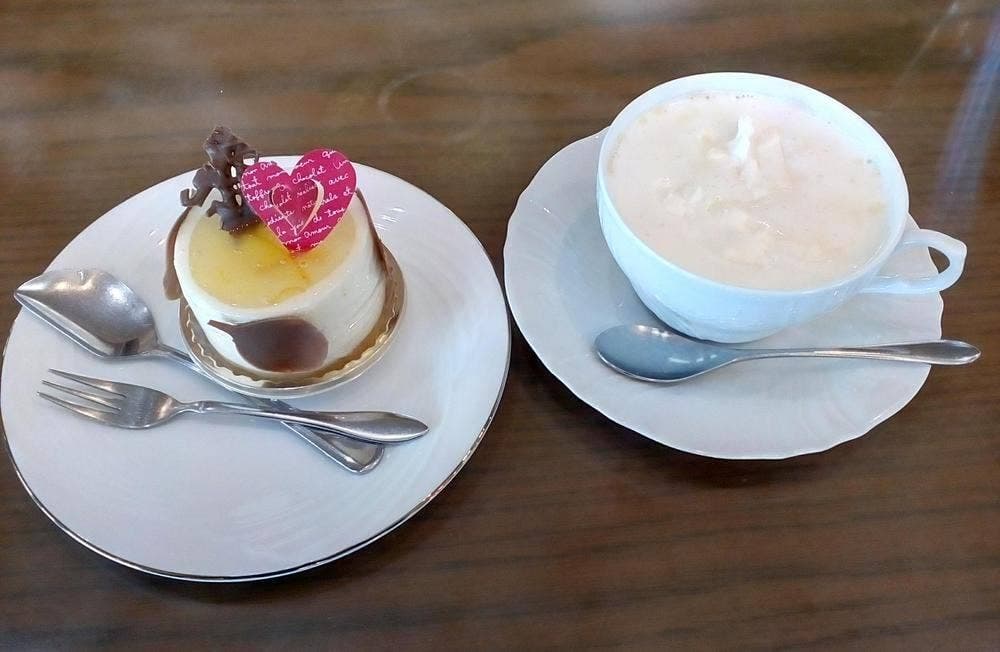 フランス菓子と喫茶のシャルロッテ