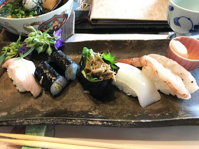 やま寿司 - サブ画像3