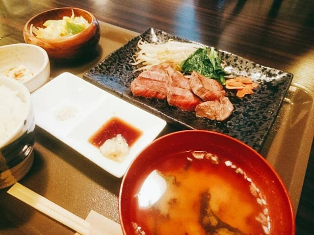 ステーキ・鉄板焼 裕 - サブ画像3