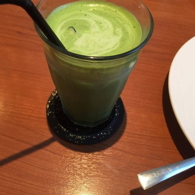 三日月とカフェ 新空港通り店 - サブ画像1