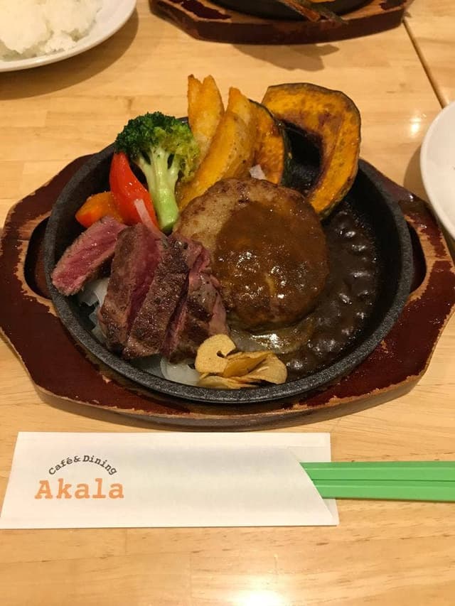 カフェアンドダイニング アカラ - サブ画像3