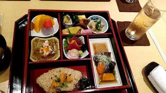札幌 なだ万茶寮 - サブ画像1
