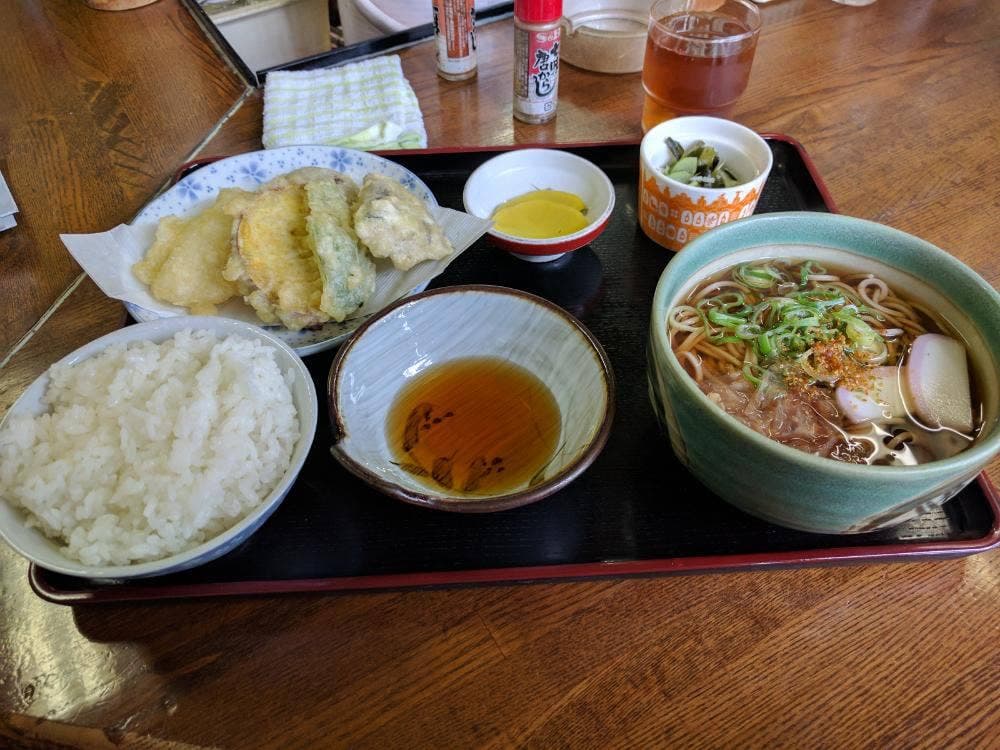 志乃