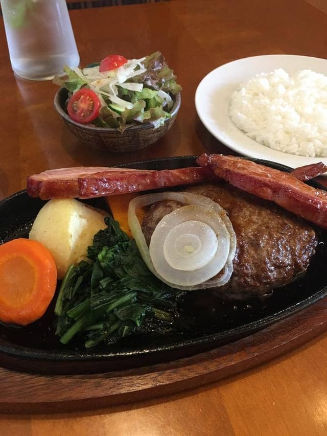 Hamburg Restaurant Aruhiko - サブ画像3