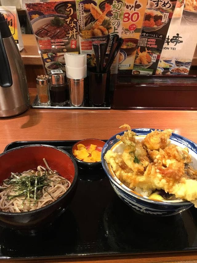 丼丼亭 名古屋セントラルパーク店 - サブ画像2
