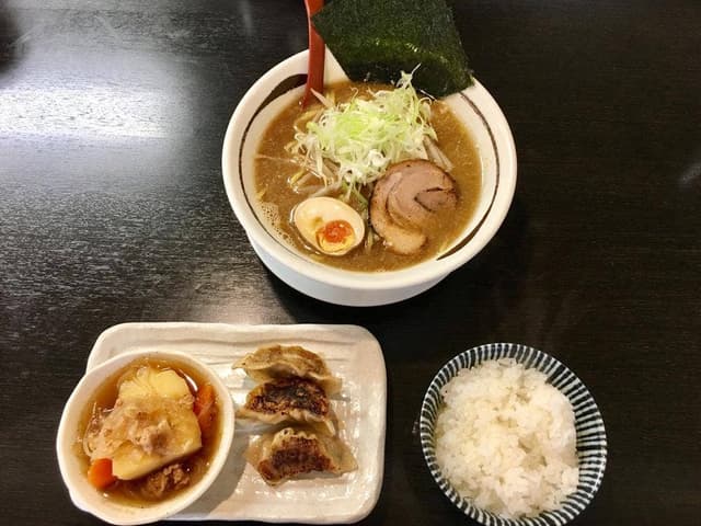 拉麺餃子駒ヶ根雷音 - サブ画像3