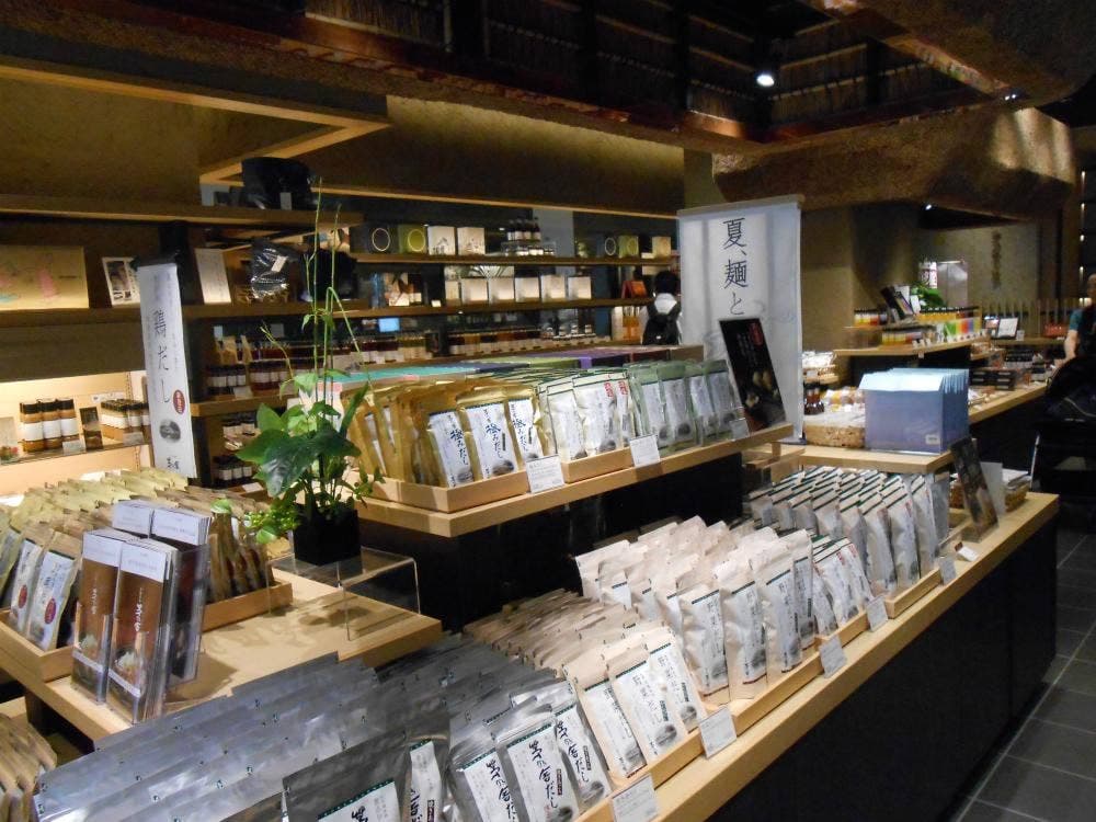 茅乃舎 博多リバレイン店