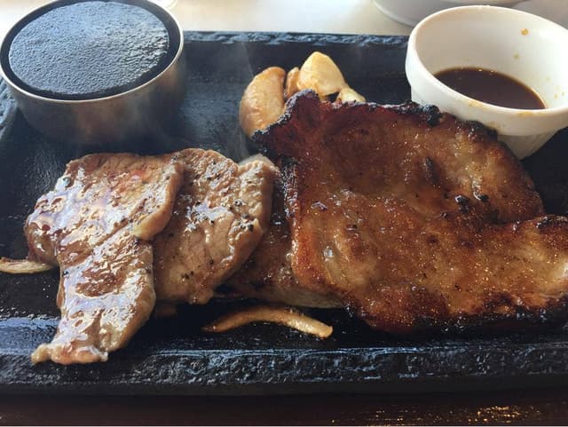 ステーキガスト 伊東海岸店 - サブ画像1
