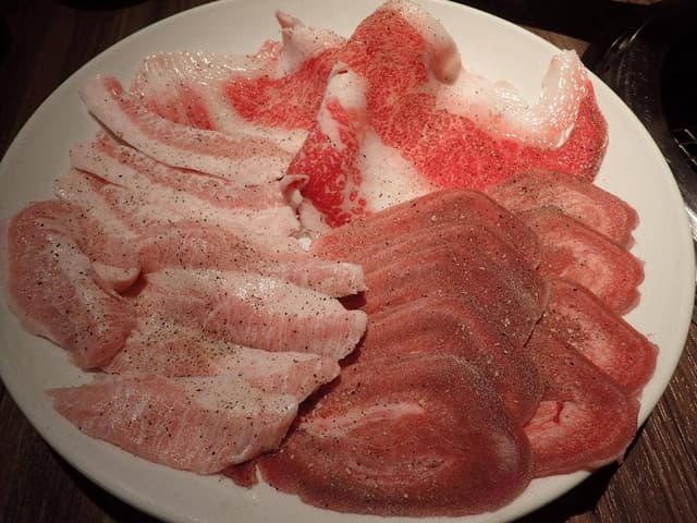 近江牛焼肉MAWARI 近江八幡店 - サブ画像1