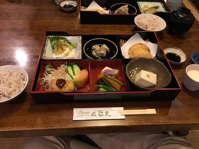 豆富料理 六弥太 - サブ画像1