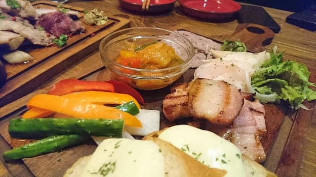 肉バルGyuuu - サブ画像1