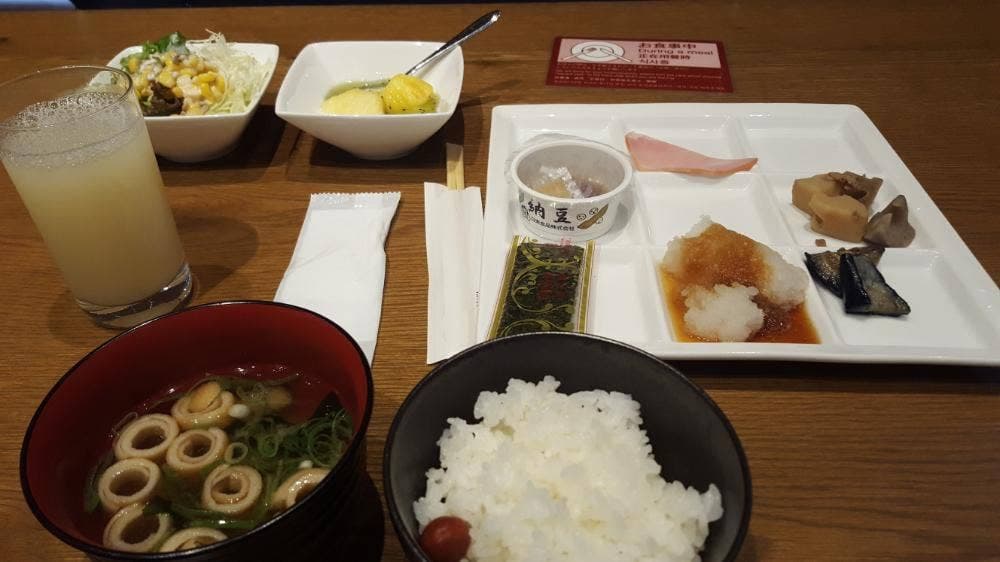 カフェエヴァン コルディアル ホテルプラザ大阪