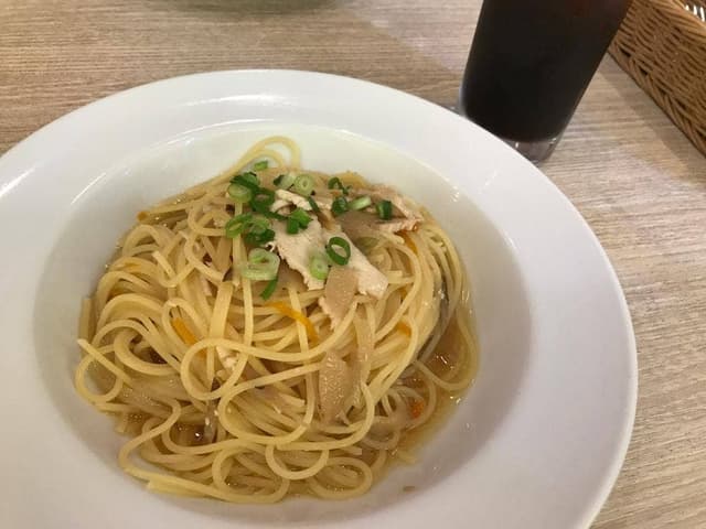 ラパウザ 横浜三栄ビル店 - サブ画像1