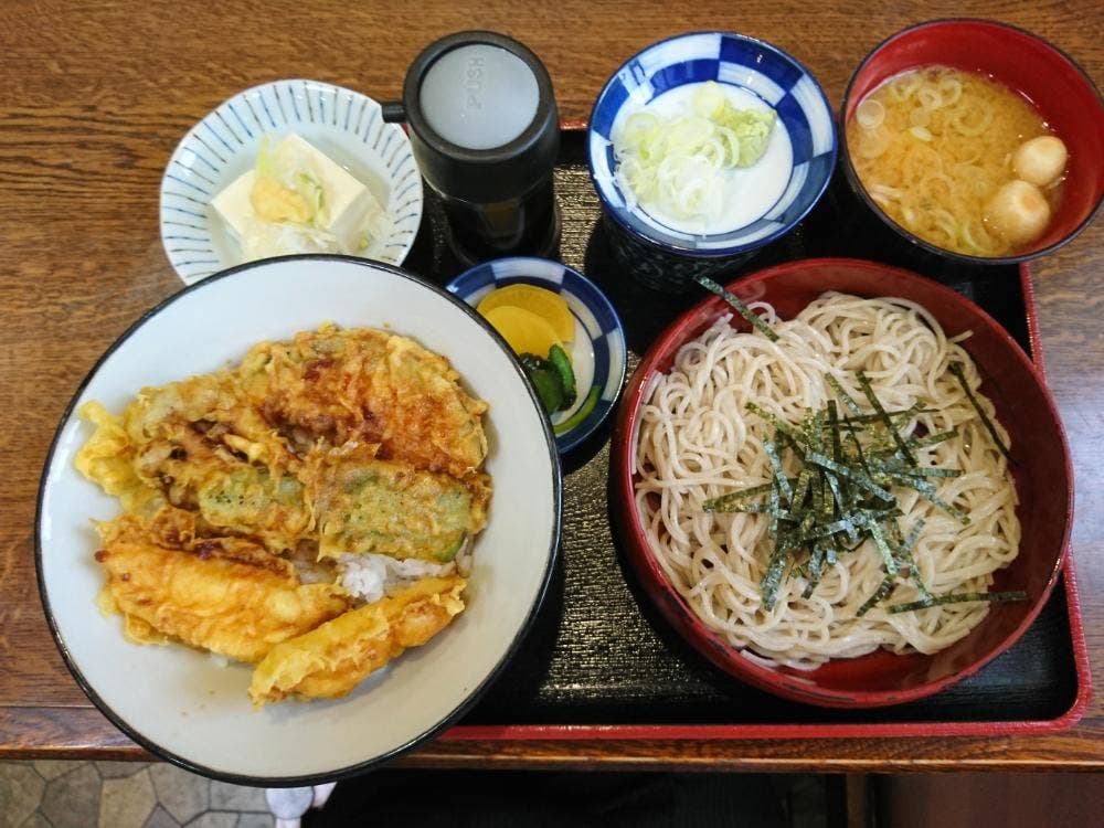 秀月