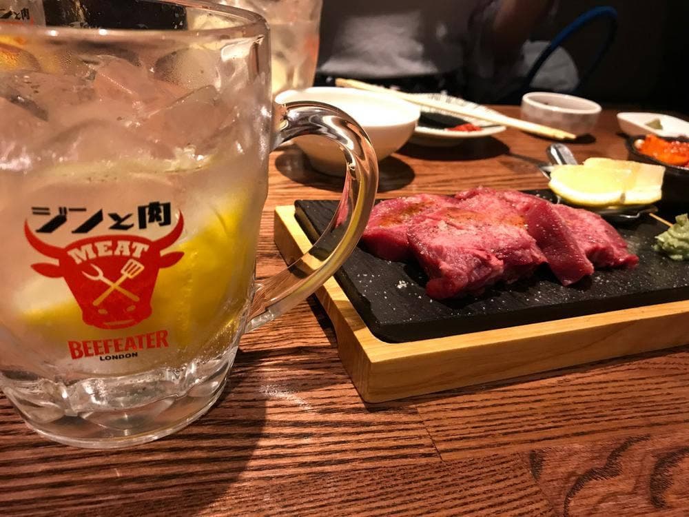 赤身肉・塩ホルモン 天平 心斎橋店