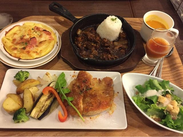 ベーカリーレストランサンマルク 名古屋ラシック店 - サブ画像1