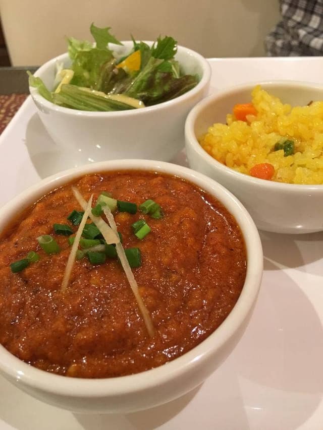 ロイヤルインドレストラン 旭本店 - サブ画像1