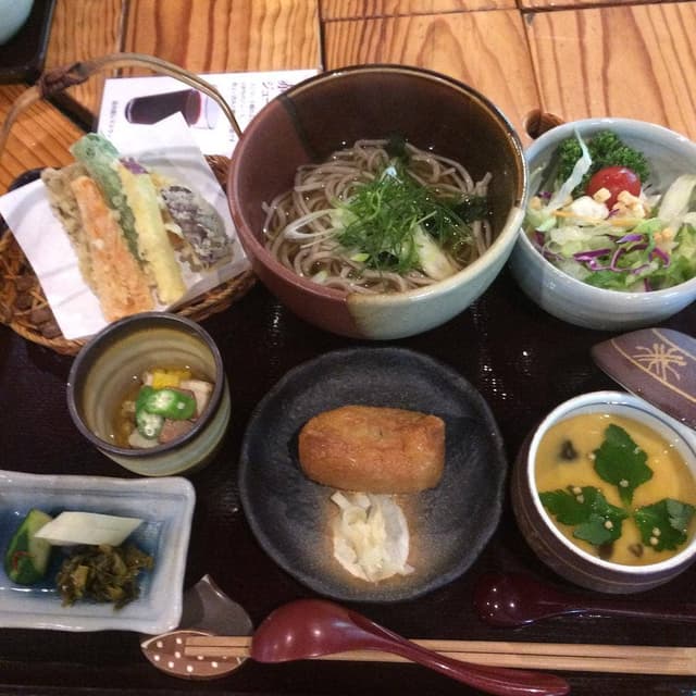 炭火焼とふるさと料理 山の茶屋 - サブ画像2