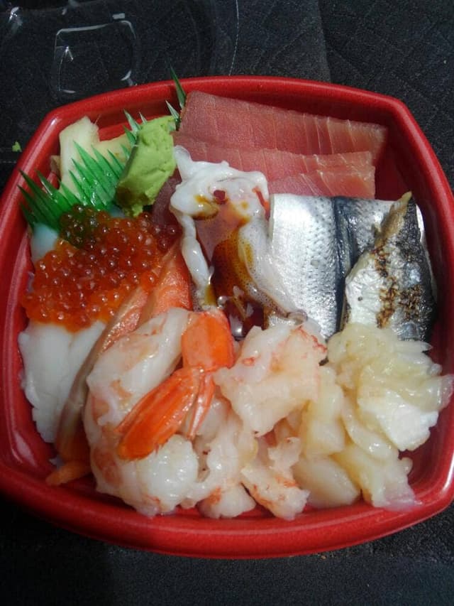 丼丸 DeLi 成城店 - サブ画像1