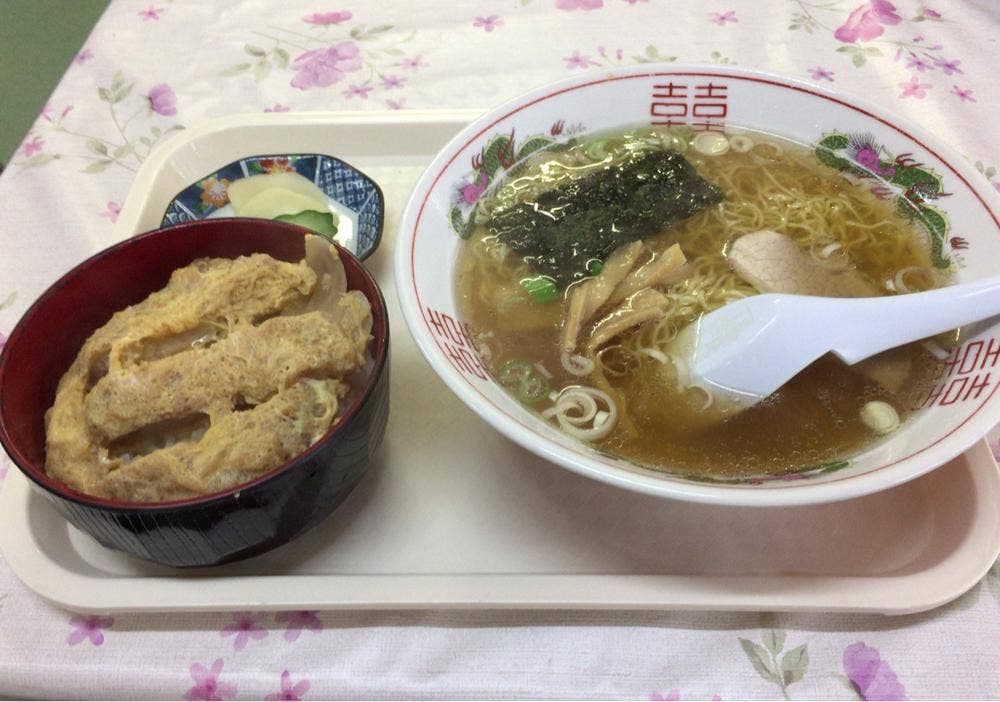 三重食堂