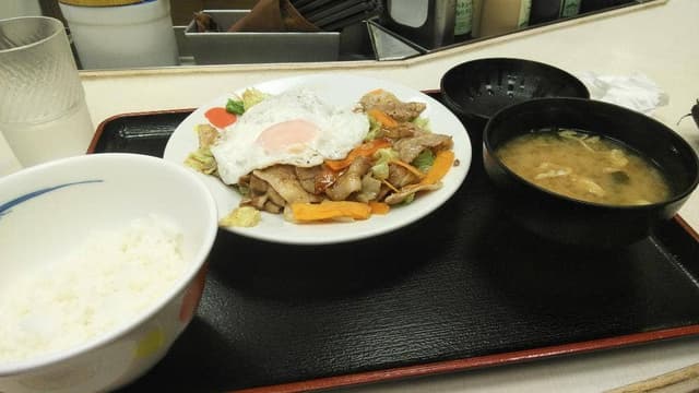 松屋 四谷2丁目店 - サブ画像1