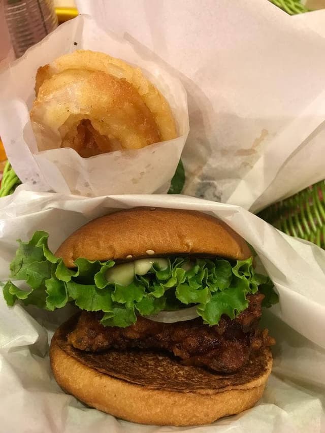 フレッシュネスバーガー 新横浜店 - サブ画像3