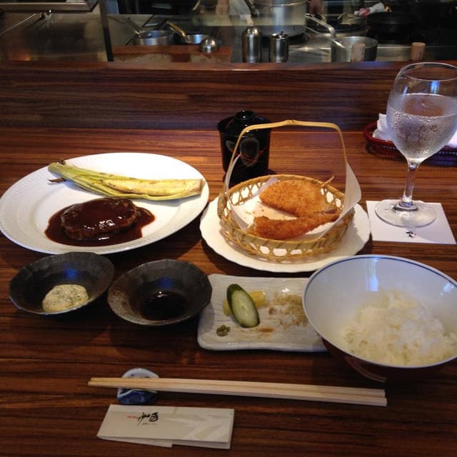 ステーキ割烹 四季 - サブ画像2