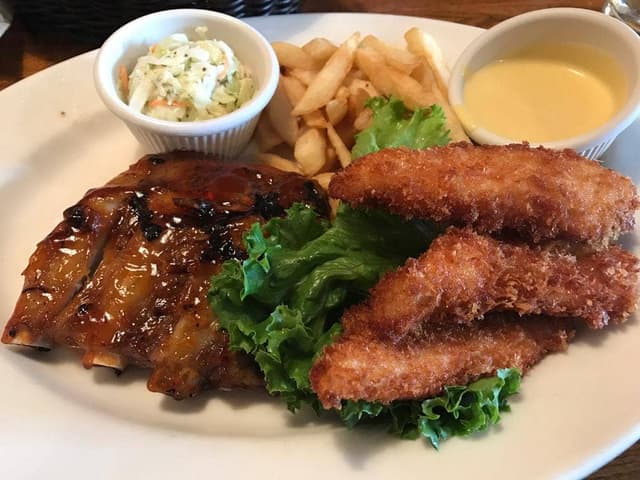 トニーローマ 美浜店 - サブ画像2