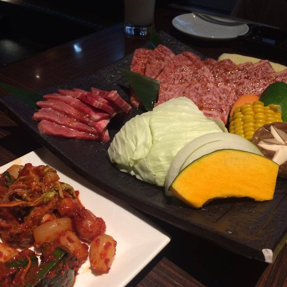 炭火焼肉 韓辛 守恒店