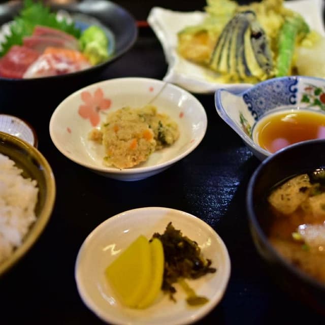 やきとり・季節料理・お食事処 でん - サブ画像2