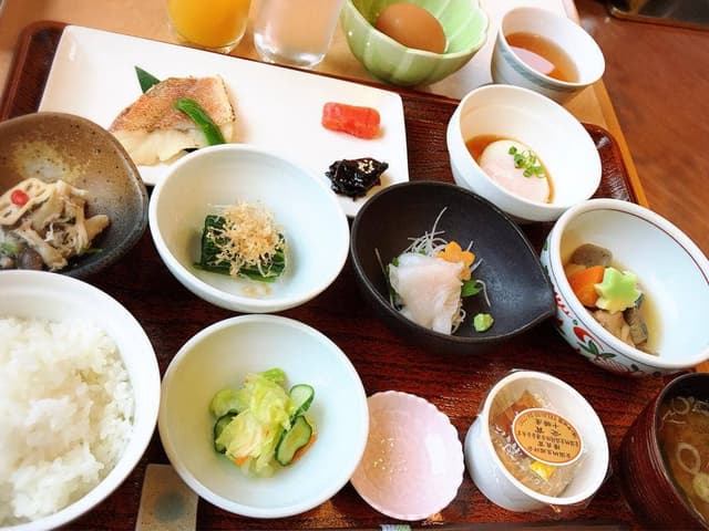 レストラン ガーデンズカフェ - サブ画像3