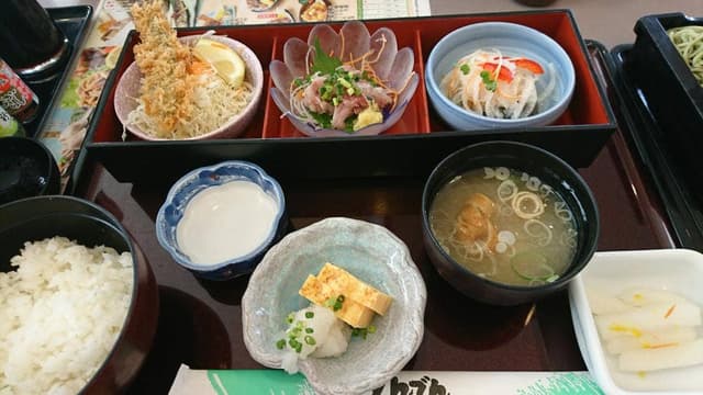 とんでん 新座店 - サブ画像1