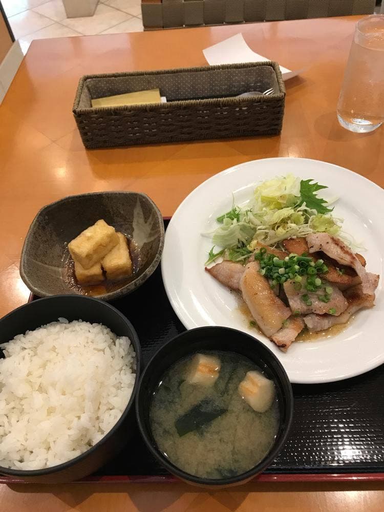 こもれび