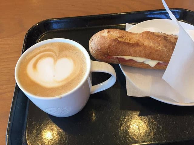 スターバックス コーヒー 富士吉田店 - サブ画像2