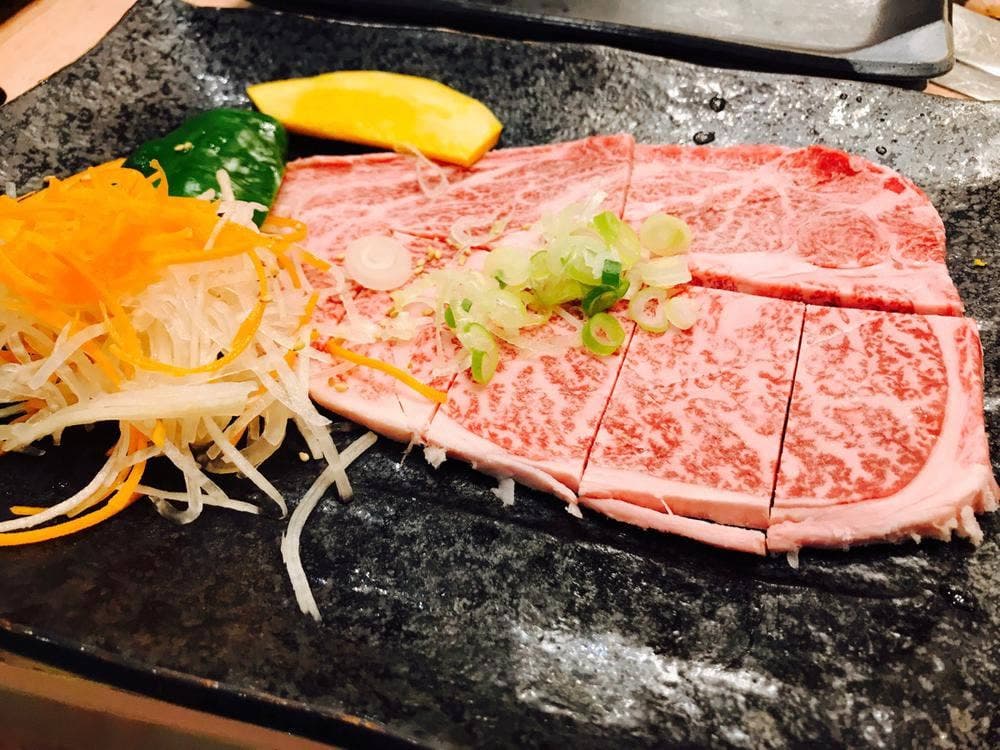 焼肉屋 びぶ