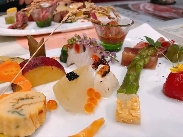 神戸牛すき焼きしゃぶしゃぶさくら なんば松竹座店 - サブ画像2