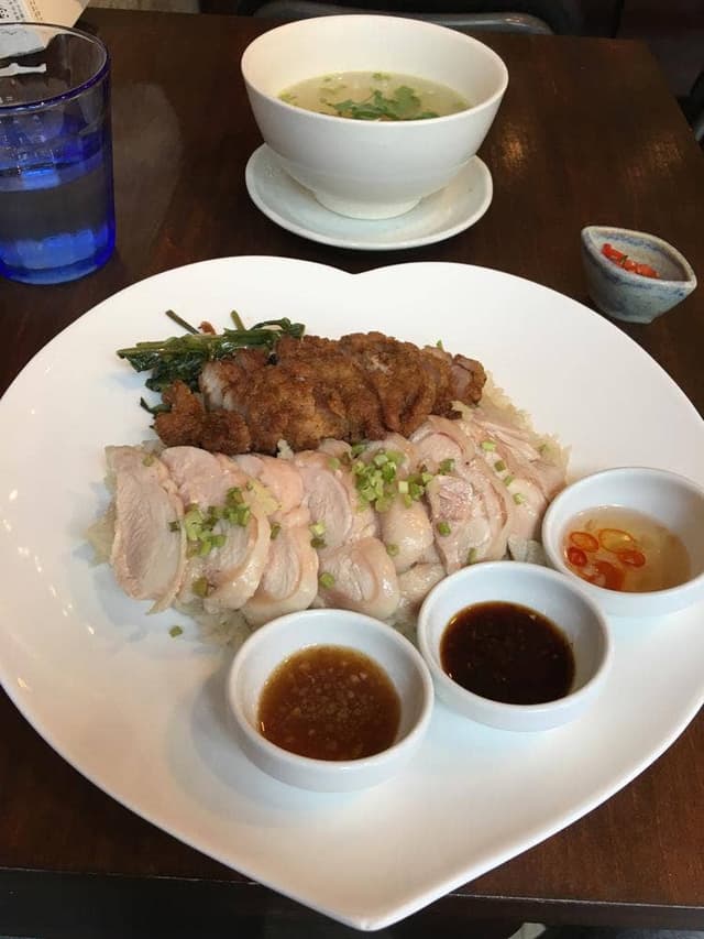 博多カオマンガイ 万国屋 - サブ画像2