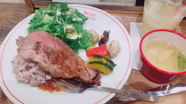 Deli & Cafe SWEET CACTUS ビーンズ阿佐ヶ谷店 - サブ画像1