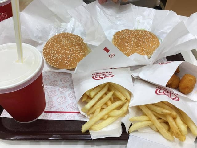 ドムドムハンバーガー 三ッ境店 - サブ画像1