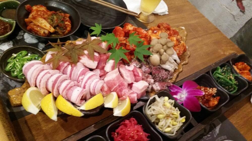 神戸サムギョプサル 三宮店