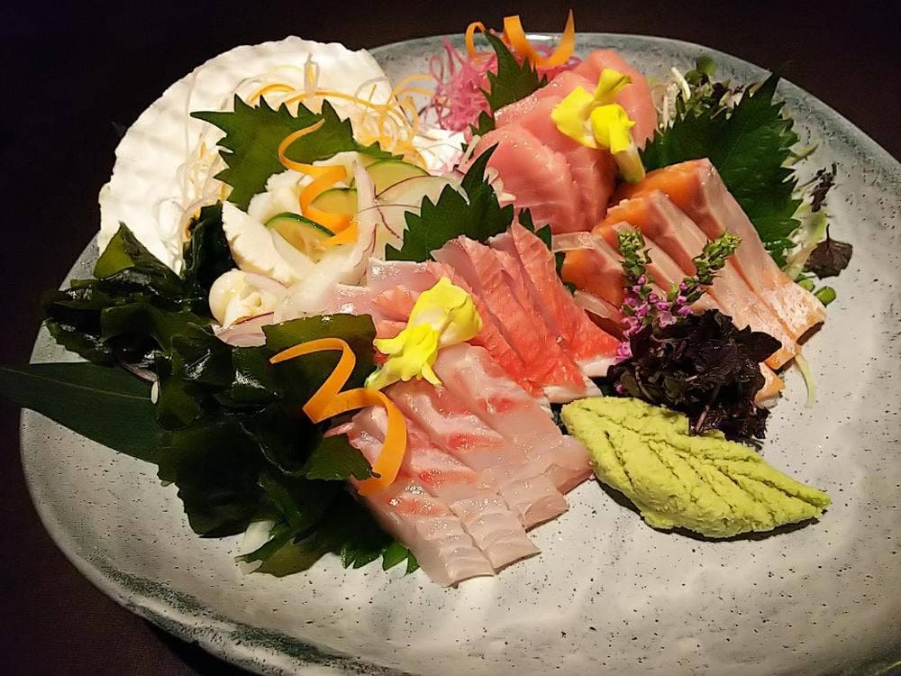おもてなし旬魚と地鶏 ととや 船橋駅前店